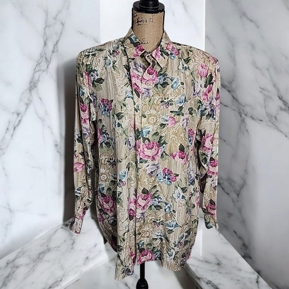 Casual Corner Silk Floral Vintage Button Up Blouse. Size Large - Picture 2 of 9
